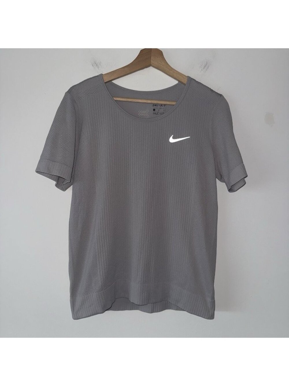 Nike Top Women Sz L Reflective Just Do It Stretch Dri Fit Short Sleeve Gym Run